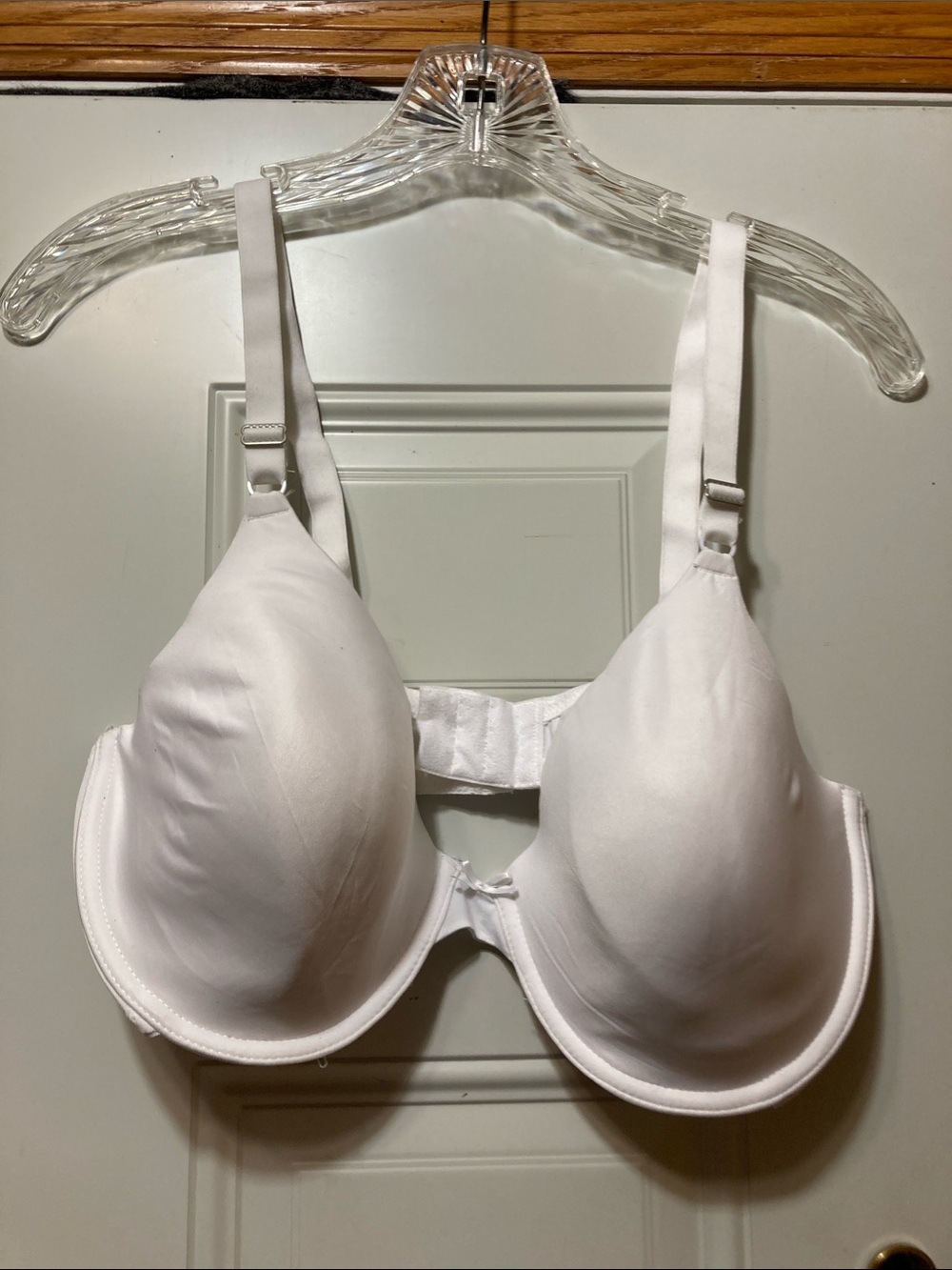Women's‎ White T-Shirt Bra with Underwire 40DD